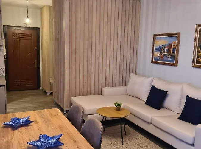 Old Beach Apartment Vlora